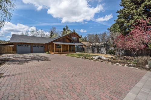 Otter River Lodge