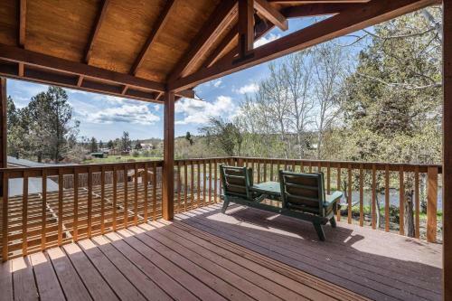 Otter River Lodge