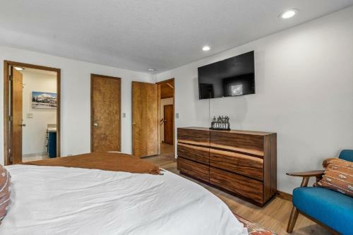 Otter River Lodge
