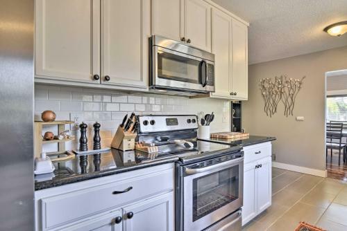 Charming Portland Home, Walk To Light Rail!