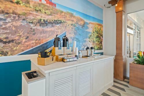 Hotel Compass By Margaritaville Medford