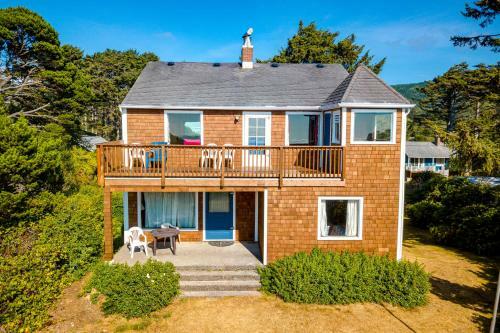 Mckinnon's Beach House