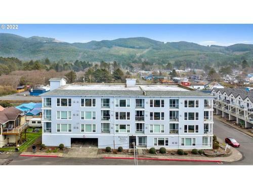 Rockaway Oceanview Retreat