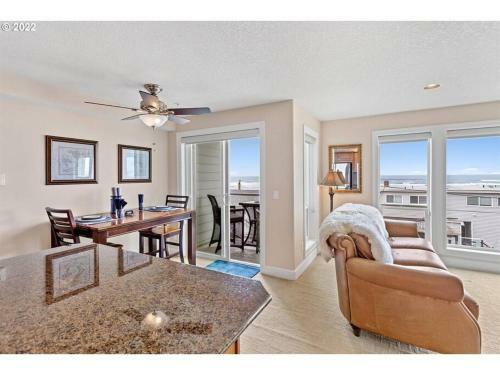 Rockaway Oceanview Retreat