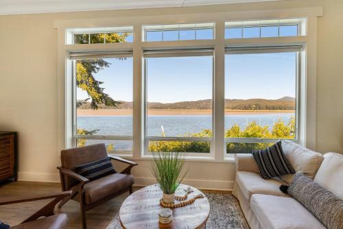 Alsea Bay Retreat