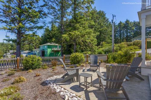 Driftwood Cottage - Olivia Beach