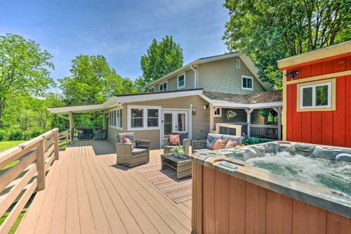 Ranch-style Home About 5 Mi To Big Boulder Mtn!