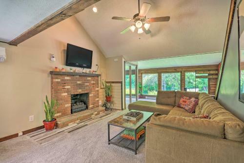 Ranch-style Home About 5 Mi To Big Boulder Mtn!