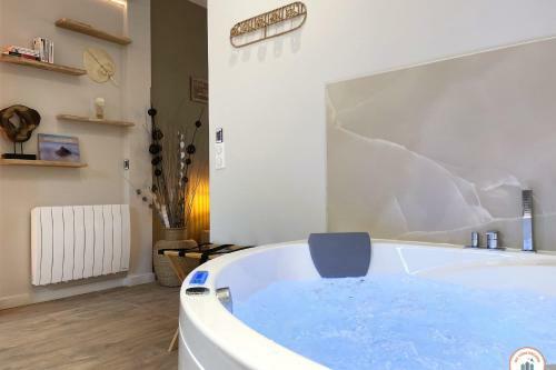 Apartamento The Pearl Baln�o Spa Ecran G�ant Opt Parking