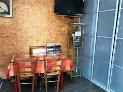 Apartamento Studio Avec Piscine Partagee Jacuzzi Et Jardin Clos A Le Muy