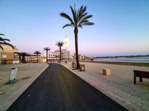 Apartamento Comme � La Maison!!a 5 Min � Pied Plage,pkg Priv�