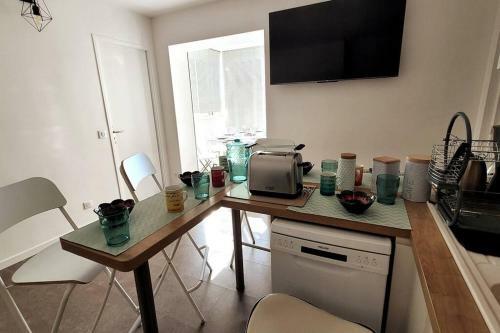 Apartamento Comme � La Maison!!a 5 Min � Pied Plage,pkg Priv�
