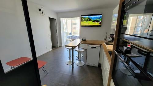 Apartamento Comme � La Maison!!a 5 Min � Pied Plage,pkg Priv�
