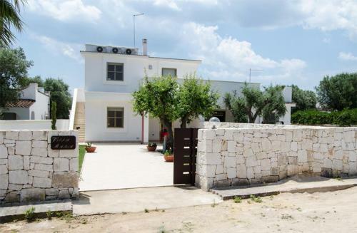 Villa Maria Con Piscina A Torre Colimena