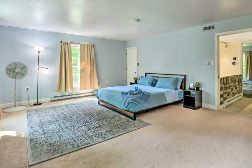 Spacious Cresco Cabin With Fire Pit And Game Room