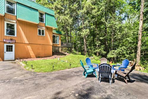 Spacious Cresco Cabin With Fire Pit And Game Room