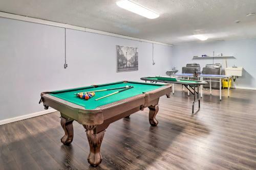 Spacious Cresco Cabin With Fire Pit And Game Room