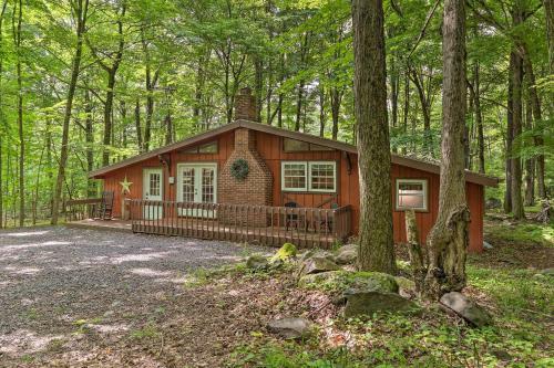 Big Bass Lake Cozy Ranch Cabin With Fire Pit!