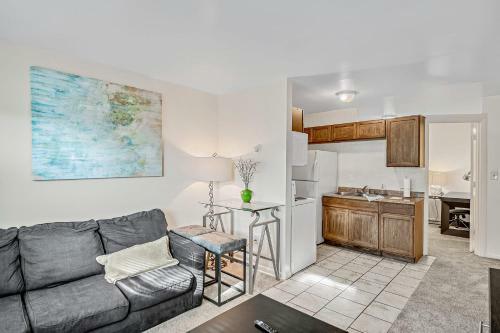 Apartamento Bright 1br Near Shopping Centers