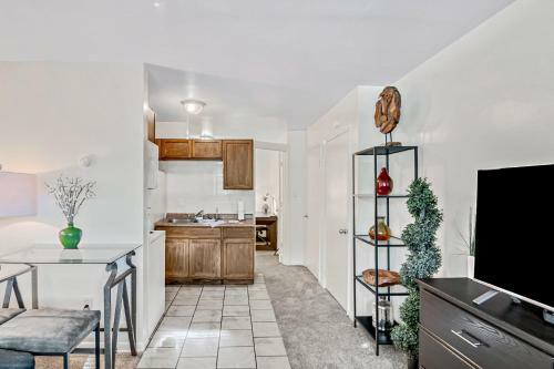Apartamento Bright 1br Near Shopping Centers