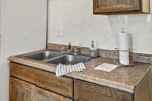 Apartamento Bright 1br Near Shopping Centers