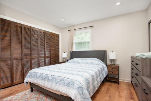 Modern Private Sterling House