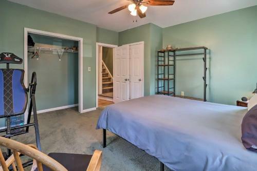 Dog-friendly Jim Thorpe Townhome With Fire Pit!