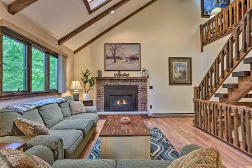 Masthope House With Deck - Family Friendly!