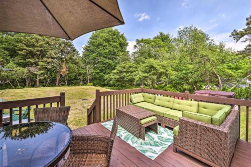 Updated Long Pond Home With Deck And Game Room!