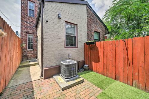 Convenient And Chic Pittsburgh Home With Patio!