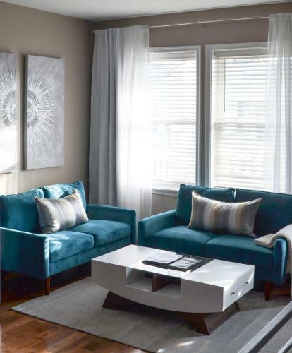 Beautiful 2 Bedroom 1 Bathroom Apartment With Patio And Deck