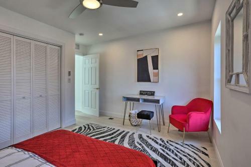 Upscale And Unique Townhome In University City!