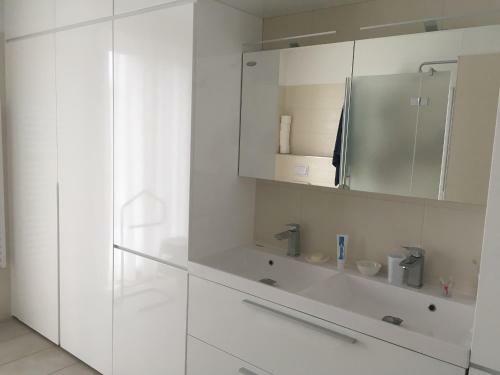 Beautiful Penthouse Apartment At Porta Nigra