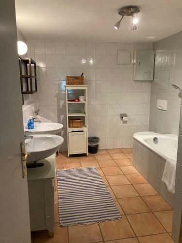 Apartamento Familiensuite Mit Garten Und Poolnutzung