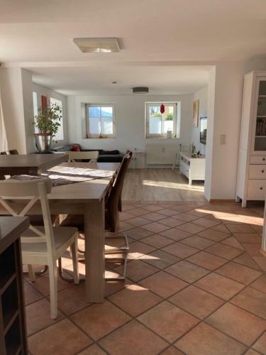 Apartamento Familiensuite Mit Garten Und Poolnutzung