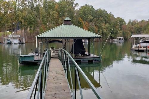 Lake Hartwell Rental W/dock