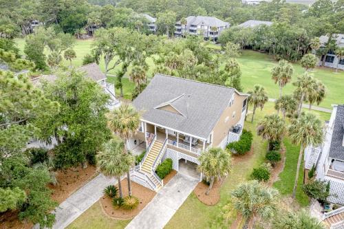 8 Gun Bluff