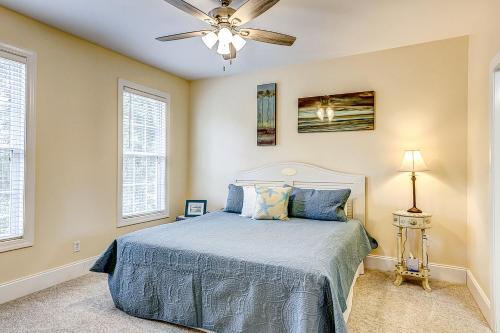 8 Gun Bluff
