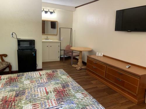 Motel Dewitt Rooms & Cottages
