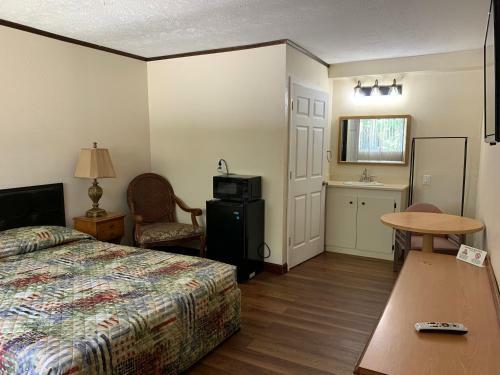 Motel Dewitt Rooms & Cottages