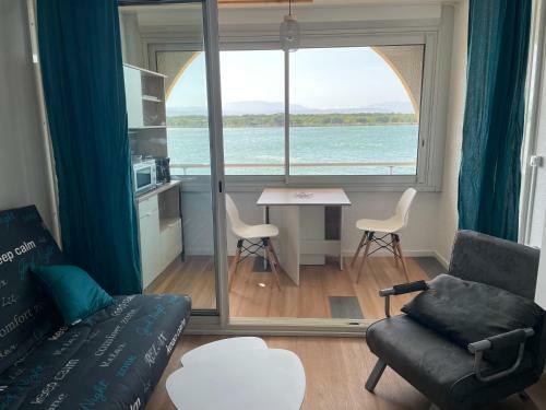 Apartamento Appart En R�sidence Calme Avec Parking Priv�