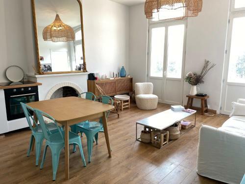 Luminous Apartment 2 Minutes Walk From Beach 2 Bedrooms 5pers