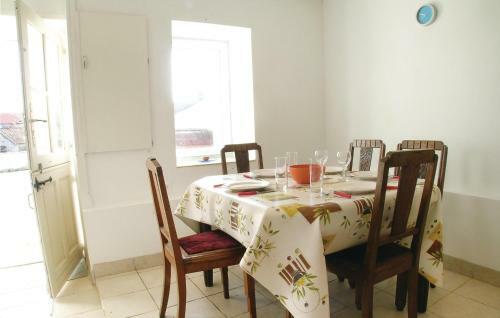 Studio Holiday Home In L'hermenault