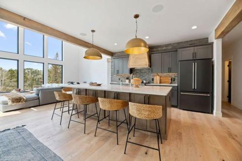 The Paramount-luxurious 3 Bed 3 Bath, Amenity Filled Custom Home