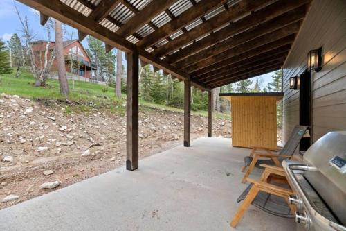 The Paramount-luxurious 3 Bed 3 Bath, Amenity Filled Custom Home