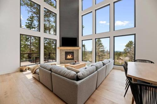 The Paramount-luxurious 3 Bed 3 Bath, Amenity Filled Custom Home