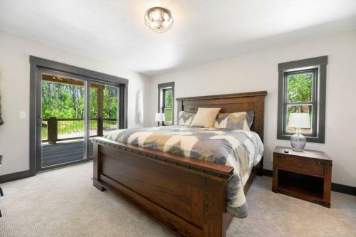 24 Karat Loge At Terry Peak
