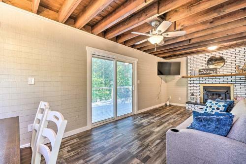 Waterfront Lake Cottage With Dock, Gentle Slope