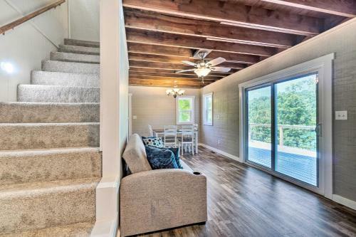 Waterfront Lake Cottage With Dock, Gentle Slope