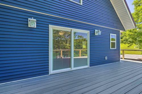 Waterfront Lake Cottage With Dock, Gentle Slope